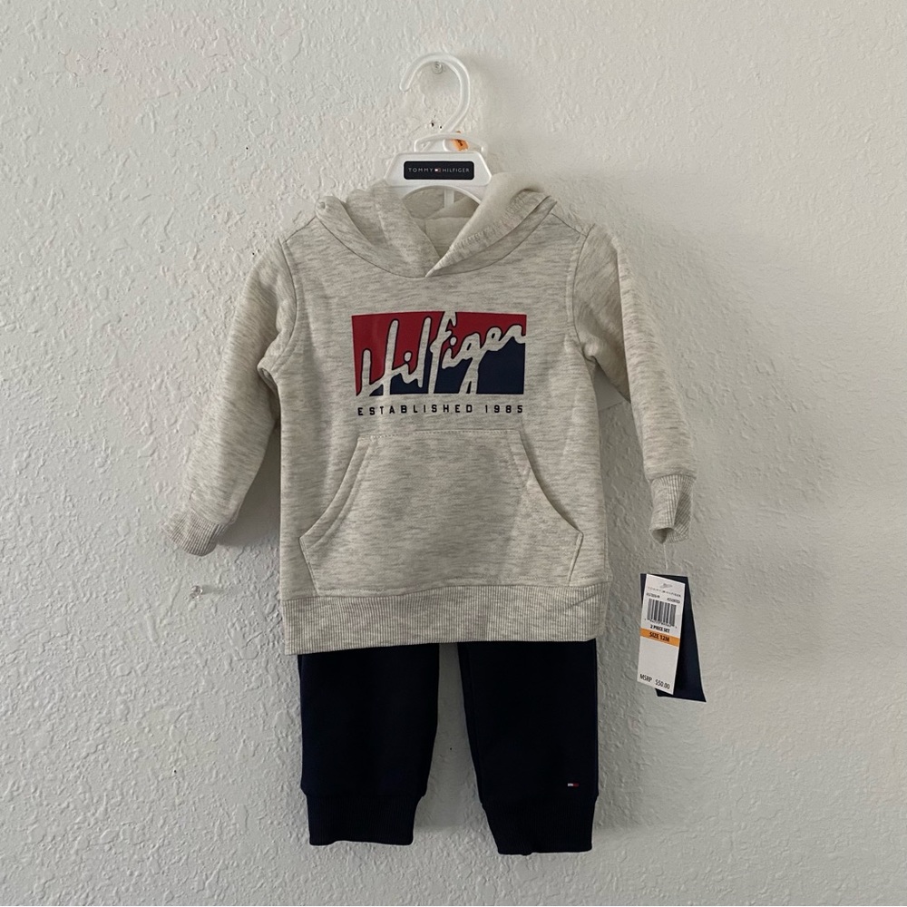 Tommy Hilfiger Hoodie & Sweat Pants Set Size 12 Months